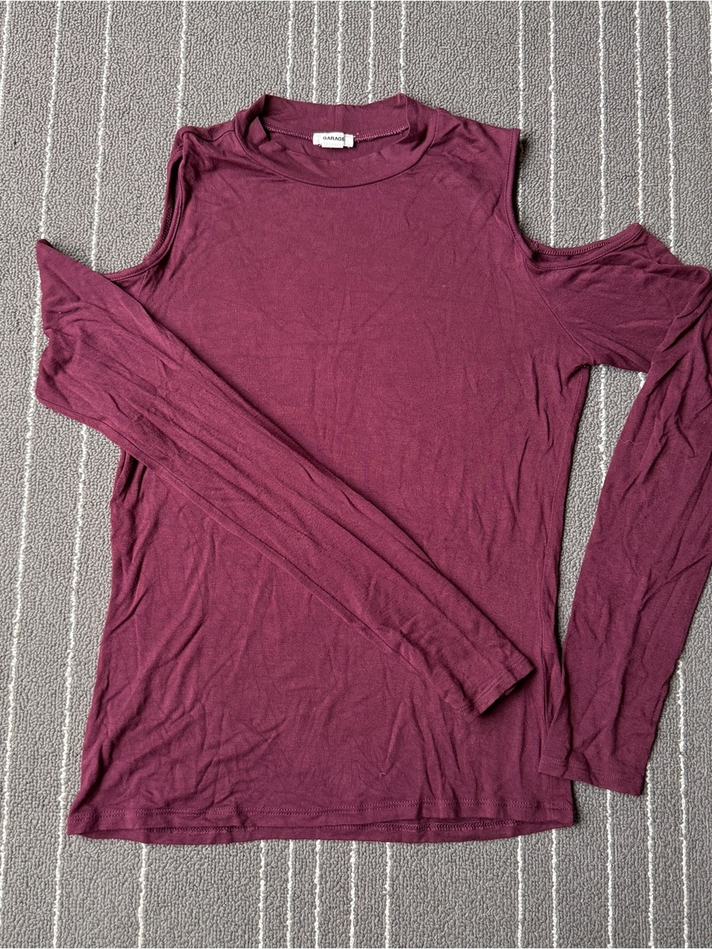 Cold-Shoulder Long Sleeve Top in Burgundy